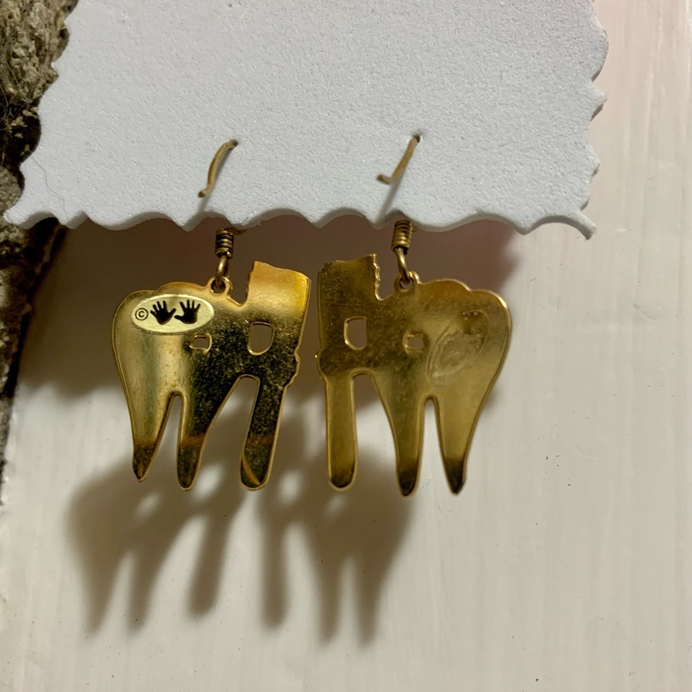 Tooth 🦷 earrings - Picture 3 of 4